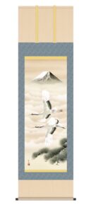 掛け軸/掛軸【鶴/尺五】<br>富岳飛翔　田村 竹世(三美会)<br>【送料無料】【代引手数料無料】【洛彩緞子本表装】