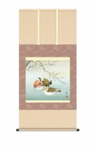 掛け軸【花鳥画】<br>梅に鴛鴦（浮田　秋水）<br>尺五　高さ115×幅54.5cm　床の間　モダン　和室　掛物　贈答品　夫婦円満【送料無料】【代引き手数料無料】