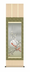 掛け軸 掛軸 かけじく 花鳥画 春掛け<br>朧月紅白梅（園田　峰彩） 尺三幅　<br>春掛け　春飾り　紅白梅　梅花　床の間　和室　モダン　花鳥画【送料無料】【代引き手数料無料】