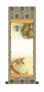 節句名入り掛け軸 【龍虎】サイズ：小(70cm)<br>掛軸 販売 名前旗 初節句 端午の節句 兜 鯉 名入れ<br>【送料無料】【代引き手数料無料】